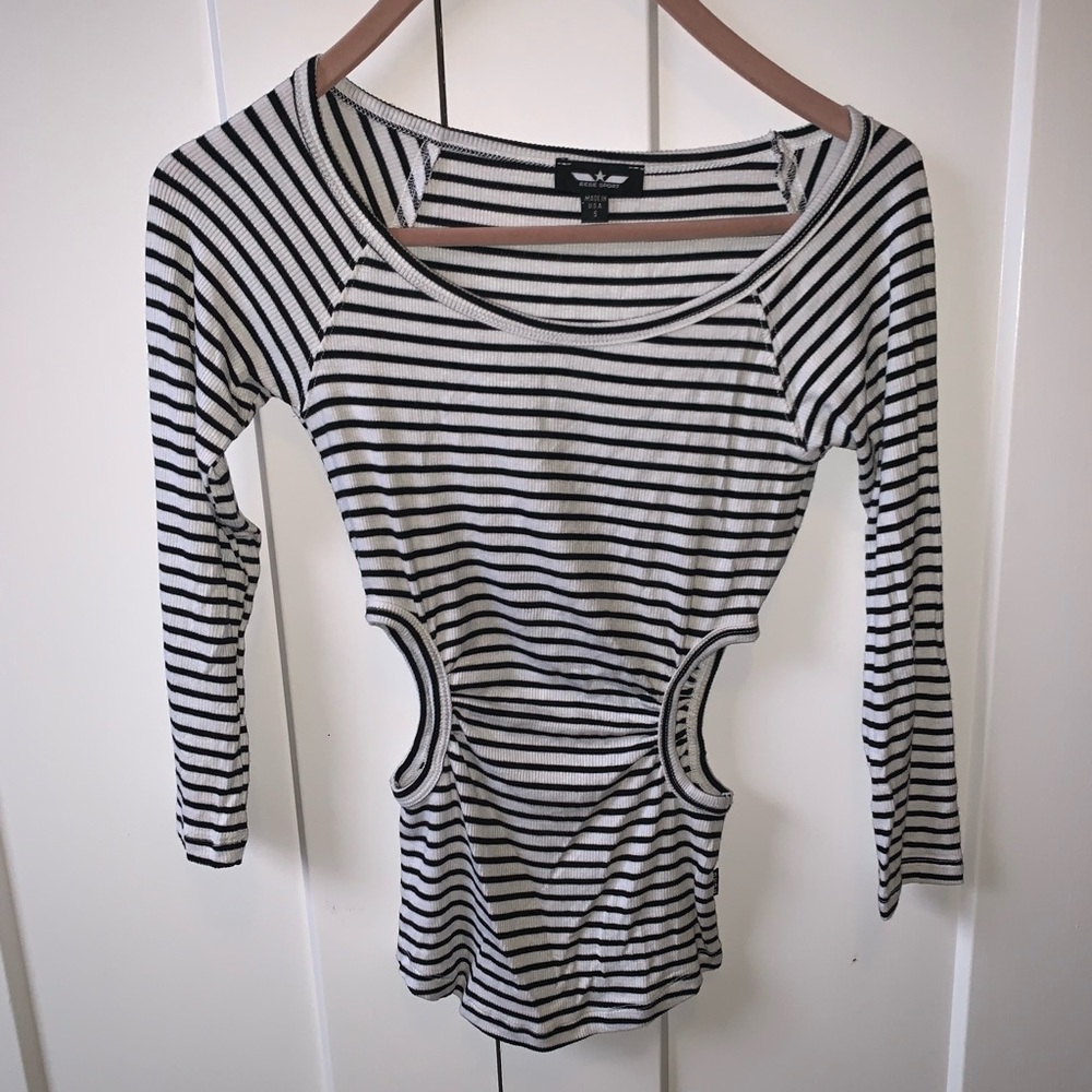 Bebé Sport Cutout Shirt S